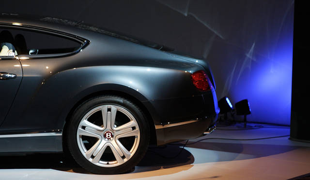 <strong>BENTLEY CONTINENTAL V8 RANGE｜ベントレー コンチネンタル V8 レンジ</strong>