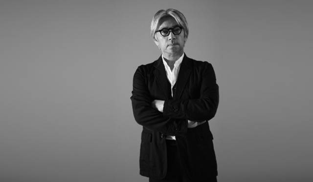 <strong>坂本龍一：playing the piano 2011</strong>