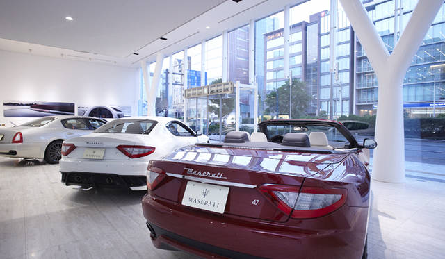 <strong>MASERATI｜マセラティ</strong>　『マセラティ心斎橋』オープン