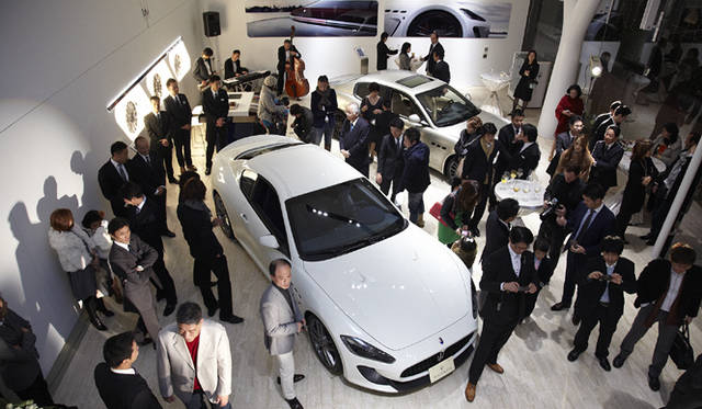 <strong>MASERATI｜マセラティ</strong>　『マセラティ心斎橋』オープン