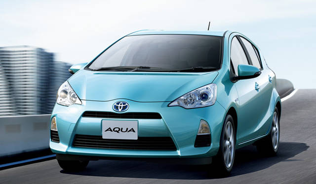 <strong>TOYOTA AQUA｜トヨタ アクア</strong>
