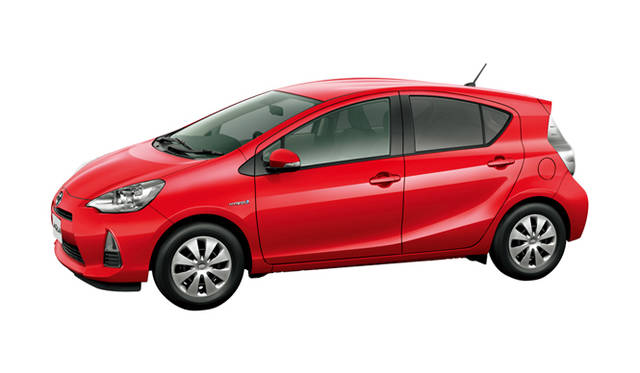 <strong>TOYOTA AQUA｜トヨタ アクア</strong>