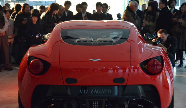 <strong>ASTON MARTIN V12 Zagato｜アストンマーティン V12 ザガート</strong>　『アストンマーティン大阪八光』ショールームのオープニングにあわせ日本上陸