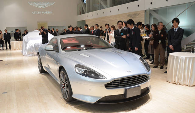 <strong>ASTON MARTIN V12 Zagato｜アストンマーティン V12 ザガート</strong>　『アストンマーティン大阪八光』ショールームのオープニングにあわせ日本上陸