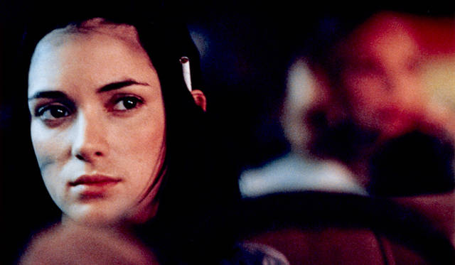 <strong>映画のなかのクルマたち──コメディ篇</strong>　『ナイト・オン・ザ・プラネット』　ロサンジェルス篇　ウィノナ・ライダー