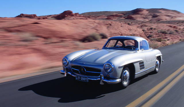 <strong>映画のなかのクルマたち──スリラー篇</strong>　1958年、ルイ・マル監督作品、『死刑台のエレベーター』　メルセデス・ベンツ 300SL クーペ