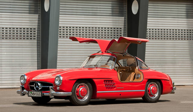 <strong>映画のなかのクルマたち──スリラー篇</strong>　『死刑台のエレベーター』　メルセデス・ベンツ 300SL クーペ