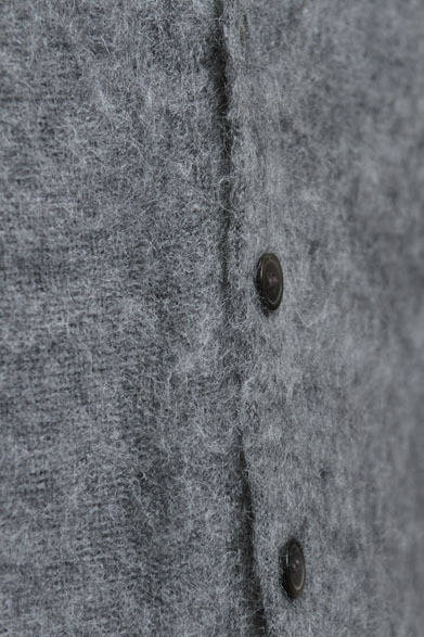 <strong>URBAN RESEARCH｜アーバンリサーチ</strong>　モヘアカーディガン1万1550円（URBAN RESEARCH）