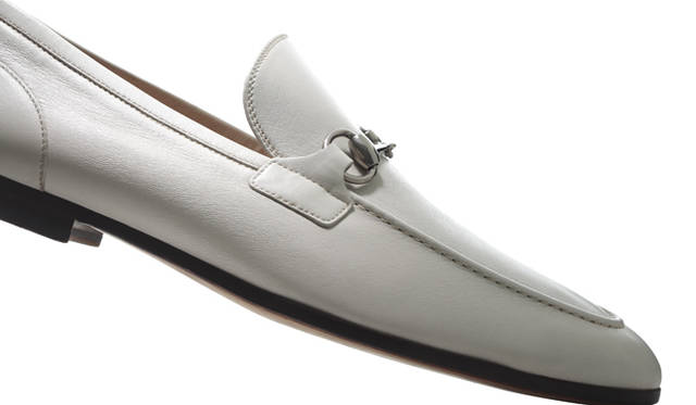 <strong>GUCCI｜グッチ</strong>　ホースビットモカシン 7万2450円（グッチ／グッチ ジャパン）