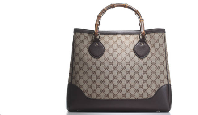 <strong>GUCCI｜グッチ</strong>　ベージュGGロゴ入りバッグ　[W36×H30×D15cm] 18万7950円