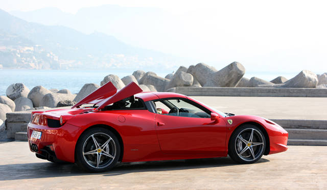 <strong>Ferrari 458 SPIDER│フェラーリ 458 スパイダー</strong>