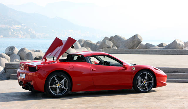 <strong>Ferrari 458 SPIDER│フェラーリ 458 スパイダー</strong>