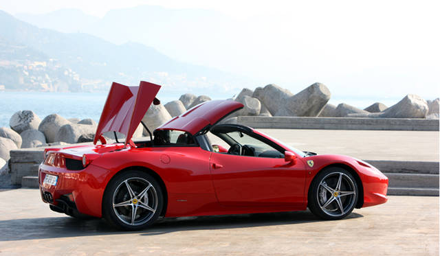 <strong>Ferrari 458 SPIDER│フェラーリ 458 スパイダー</strong>