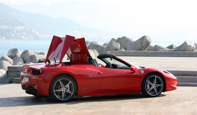 <strong>Ferrari 458 SPIDER│フェラーリ 458 スパイダー</strong>