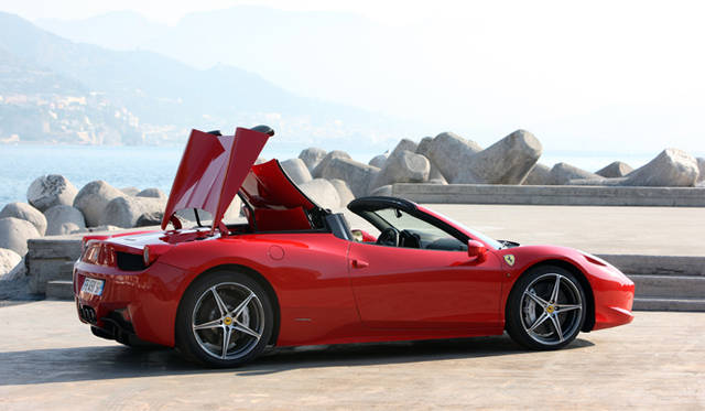 <strong>Ferrari 458 SPIDER│フェラーリ 458 スパイダー</strong>