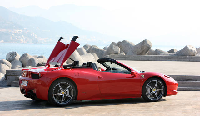 <strong>Ferrari 458 SPIDER│フェラーリ 458 スパイダー</strong>