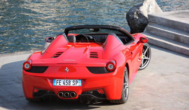 <strong>Ferrari 458 SPIDER│フェラーリ 458 スパイダー</strong>