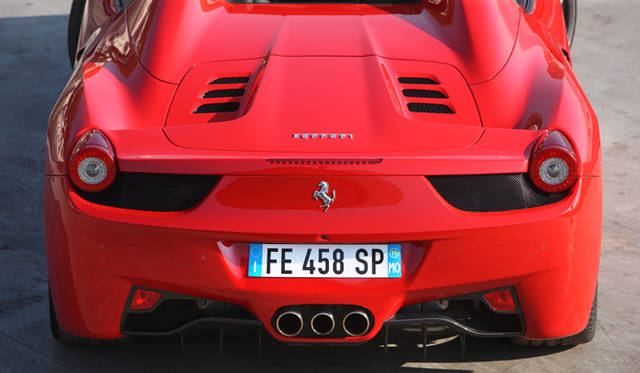 <strong>Ferrari 458 SPIDER│フェラーリ 458 スパイダー</strong>