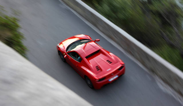 <strong>Ferrari 458 SPIDER│フェラーリ 458 スパイダー</strong>