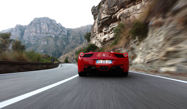 <strong>Ferrari 458 SPIDER│フェラーリ 458 スパイダー</strong>