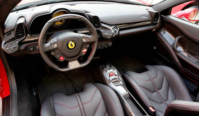 <strong>Ferrari 458 SPIDER│フェラーリ 458 スパイダー</strong>