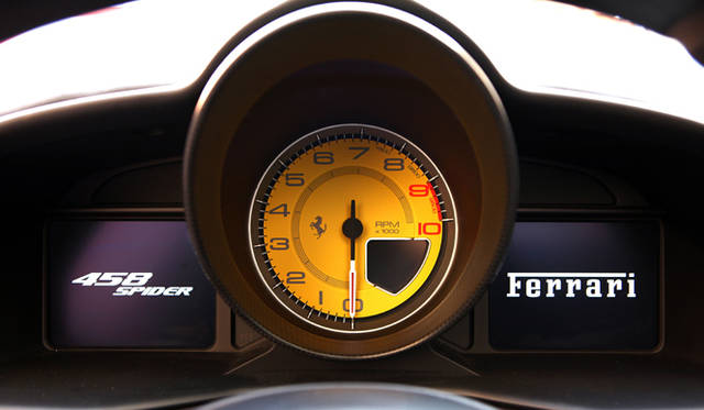 <strong>Ferrari 458 SPIDER│フェラーリ 458 スパイダー</strong>
