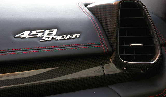 <strong>Ferrari 458 SPIDER│フェラーリ 458 スパイダー</strong>