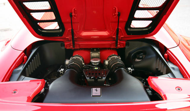 <strong>Ferrari 458 SPIDER│フェラーリ 458 スパイダー</strong>