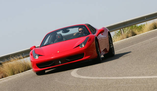 <strong>Ferrari 458 SPIDER│フェラーリ 458 スパイダー</strong>