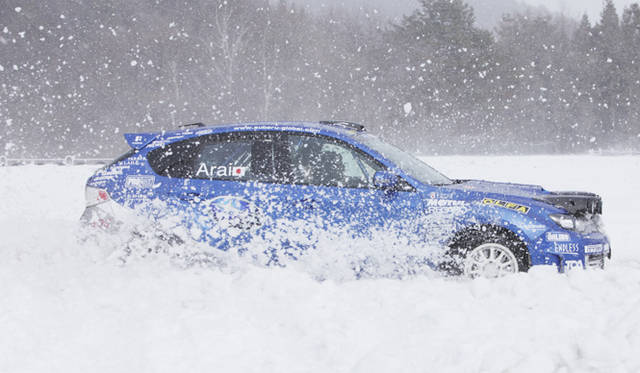 <strong>世界のARAIが雪上走行をレクチャー</strong>　