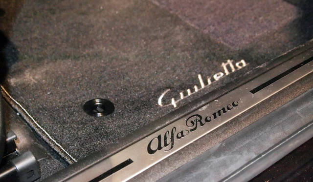 <strong>Alfa Romeo Giulietta Competizione｜アルファ ロメオ ジュリエッタ コンペティツィオーネ</strong>