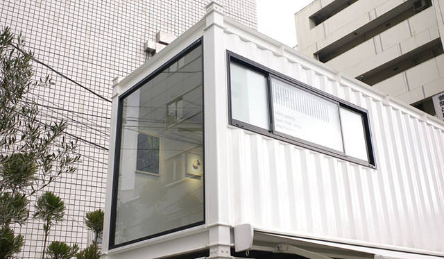 <strong>ホンマタカシ新作写真展 「その森の子供 mushrooms from the forest 2011」</strong>　代々木ビレッジ『Blind Gallery』