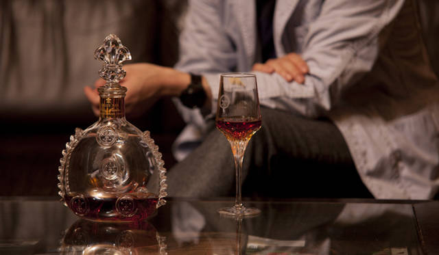 <strong>LOUIS XIII｜ルイ13世</strong>　アンバサダー、谷尻 誠さん