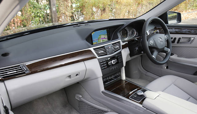 <strong>ジャーマンプレミアム3ブランド 中核モデルの実力を探る！</strong>　Mercedes-Benz E250  Blue Efficiency｜メルセデス・ベンツ E250 ブルーエフィシェンシー