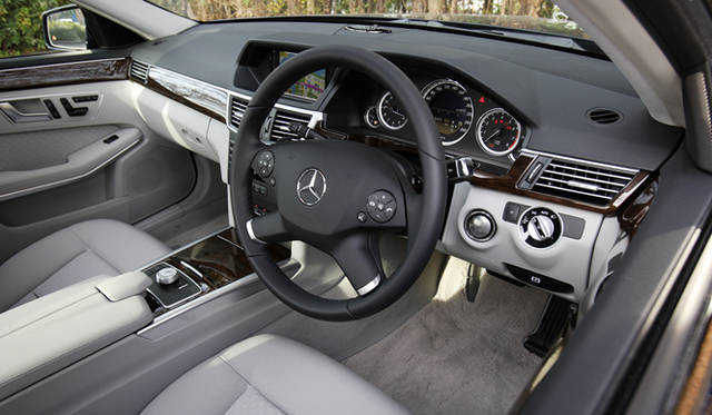 <strong>ジャーマンプレミアム3ブランド 中核モデルの実力を探る！</strong>　Mercedes-Benz E250  Blue Efficiency｜メルセデス・ベンツ E250 ブルーエフィシェンシー