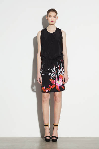 <strong>DKNY</strong>　2012-13年秋冬プレコレクション速報