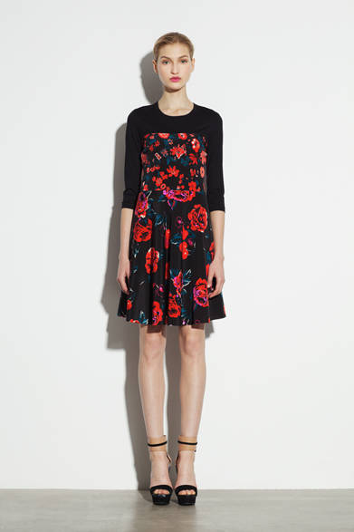 <strong>DKNY</strong>　2012-13年秋冬プレコレクション速報