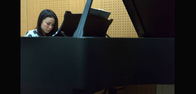 <strong>建築家 北川原温、ライカ M9-Pを愉しむ</strong>　東京芸術大学音楽学部器楽科ピアノ専攻　水野彰子さん「現在はフランス音楽や声楽の伴奏を中心に勉強しています」