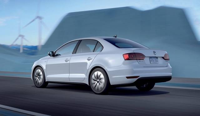 <strong>Volkswagen Jetta Hybrid｜フォルクスワーゲン ジェッタ ハイブリッド</strong>