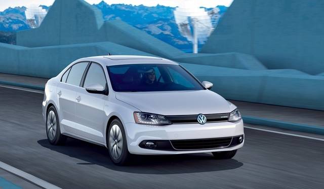 <strong>Volkswagen Jetta Hybrid｜フォルクスワーゲン ジェッタ ハイブリッド</strong>