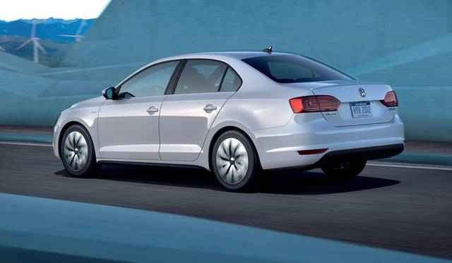 <strong>Volkswagen Jetta Hybrid｜フォルクスワーゲン ジェッタ ハイブリッド</strong>