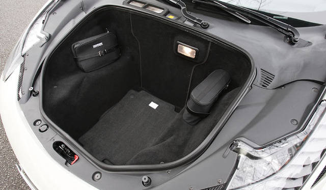 <strong>Ferrari 458 ITALIA｜フェラーリ 458 イタリア</strong>