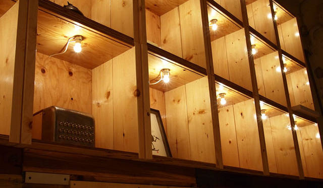 <strong>マルチコミュニケーションスペース“2【Ni】（に）” </strong>　Artist Box