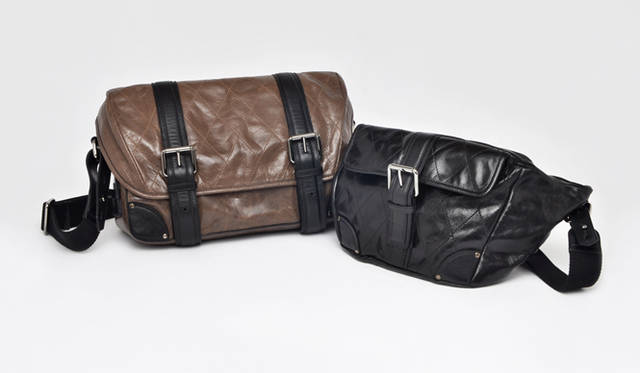 <strong>Chloé│クロエ</strong>　左から／メッセンジャーバッグ 15万9600円、ボディバッグ 11万250円（ともにクロエ／クロエ インフォメーションデスク）