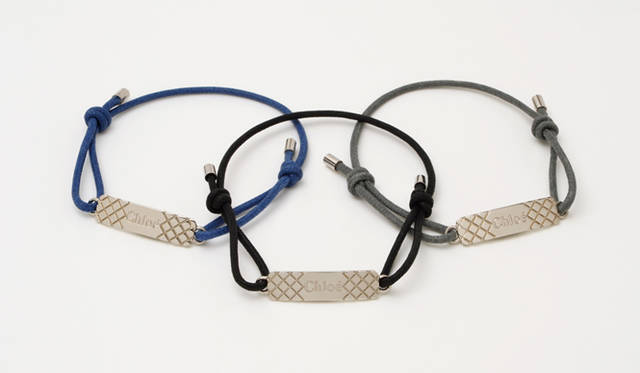 <strong>Chloé│クロエ</strong>　コードブレスレット 各1万6800円（すべてクロエ／クロエ インフォメーションデスク）