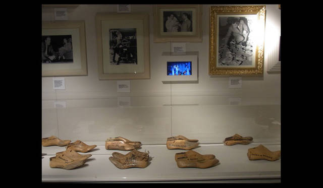 <strong>萩原輝美のファッション・デイズ vol.47</strong>　アーカイブ写真とセレブリティの木型。