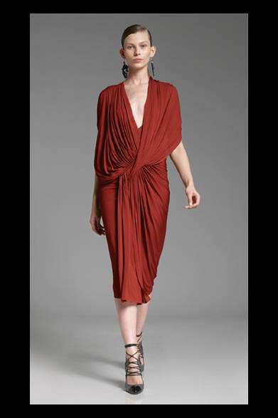 <strong>DONNA KARAN NEW YORK｜ダナ キャラン ニューヨーク</strong>　2012-13年秋冬プレコレクション速報