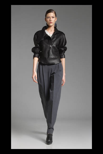 <strong>DONNA KARAN NEW YORK｜ダナ キャラン ニューヨーク</strong>　2012-13年秋冬プレコレクション速報