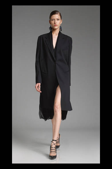 <strong>DONNA KARAN NEW YORK｜ダナ キャラン ニューヨーク</strong>　2012-13年秋冬プレコレクション速報