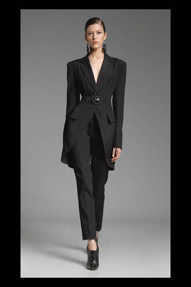 <strong>DONNA KARAN NEW YORK｜ダナ キャラン ニューヨーク</strong>　2012-13年秋冬プレコレクション速報